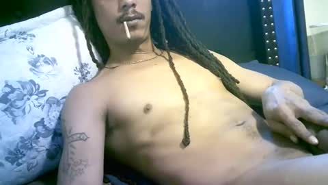 Snapshot of goldmil chatting on January 17, 12:31 pm tender bot online show from January 17, 12:31 pm