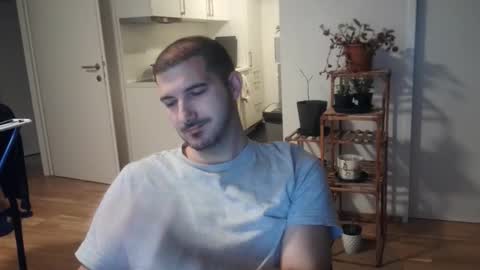 Snapshot of goldnic_10 chatting on November 15, 6:22 am goldnic_10 online show from November 15, 6:22 am