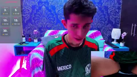 Snapshot of gomita_angel chatting on February 13, 11:15 pm angel online show from February 13, 11:15 pm