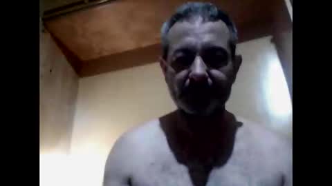 Snapshot of gonzalobilbaogon chatting on January 10, 8:48 pm gonzalo online show from January 10, 8:48 pm