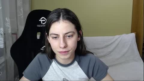 Elizabeth Effie online show from January 7, 7:27 pm