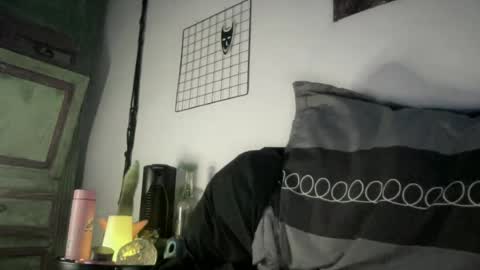 Snapshot of goodbatorboy chatting on July 4, 1:01 am goodbatorboy online show from July 4, 1:01 am