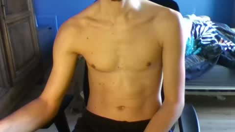 Snapshot of goodboy146 chatting on December 6, 11:00 am Goodboy online show from December 6, 11:00 am