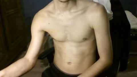 Snapshot of goodboy146 chatting on January 1, 10:35 pm Goodboy online show from January 1, 10:35 pm