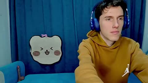 Luca online show from April 13, 4:01 pm