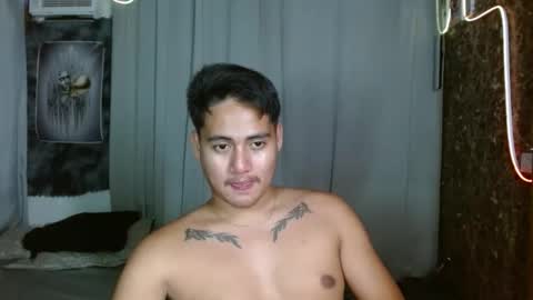 Snapshot of goodcaresweetboy chatting on May 24, 5:18 pm FORD online show from May 24, 5:18 pm
