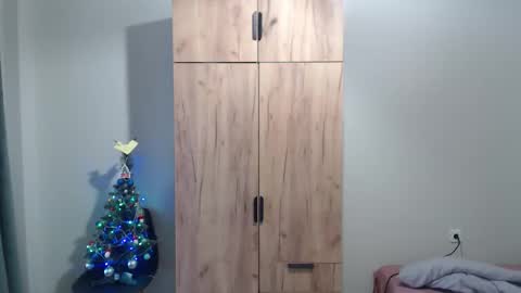 goodgg229975 online show from January 18, 12:31 pm