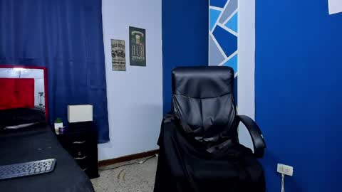 Goodgirlxxxl online show from March 29, 12:32 am