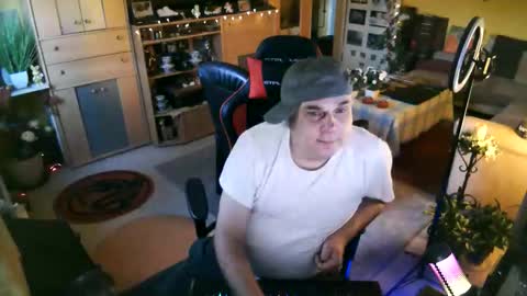 google5001 online show from September 14, 5:01 pm