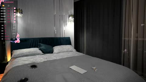 gooodgirlhere online show from November 20, 3:45 pm