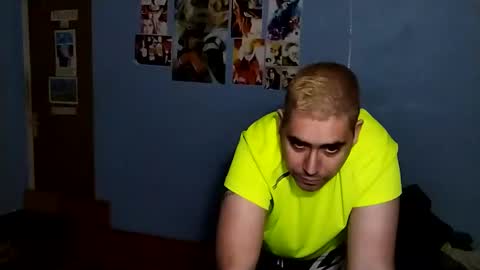 Snapshot of gorak32 chatting on December 11, 3:47 pm GoraK online show from December 11, 3:47 pm