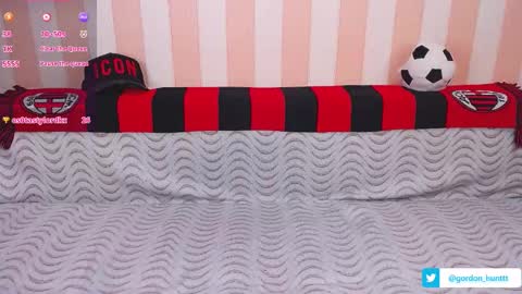 Snapshot of gordonhunt chatting on December 18, 2:38 pm Gordon Hunt online show from December 18, 2:38 pm