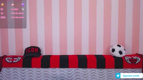 Snapshot of gordonhunt chatting on January 12, 8:03 pm Gordon Hunt online show from January 12, 8:03 pm