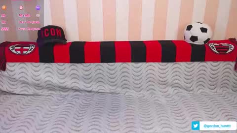 Snapshot of gordonhunt chatting on February 10, 12:39 pm Gordon Hunt online show from February 10, 12:39 pm