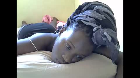 Snapshot of gorgeous_maya1 chatting on January 10, 10:39 am gorgeous_maya1 online show from January 10, 10:39 am