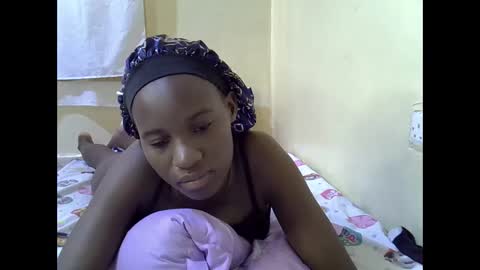 Snapshot of gorgeous_maya1 chatting on February 10, 7:45 am gorgeous_maya1 online show from February 10, 7:45 am