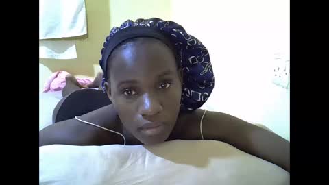 Snapshot of gorgeous_maya1 chatting on February 13, 10:22 am gorgeous_maya1 online show from February 13, 10:22 am