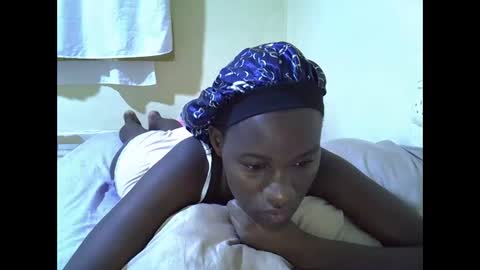 Snapshot of gorgeous_maya1 chatting on February 15, 8:38 pm gorgeous_maya1 online show from February 15, 8:38 pm