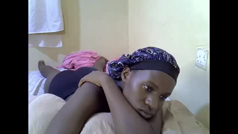 Snapshot of gorgeous_maya1 chatting on February 21, 7:42 am gorgeous_maya1 online show from February 21, 7:42 am