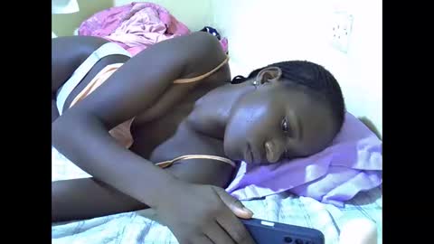 Snapshot of gorgeous_maya1 chatting on February 25, 6:28 pm gorgeous_maya1 online show from February 25, 6:28 pm