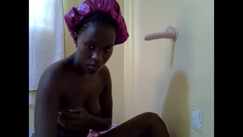 Snapshot of gorgeous_maya1 chatting on March 20, 12:43 pm gorgeous_maya1 online show from March 20, 12:43 pm