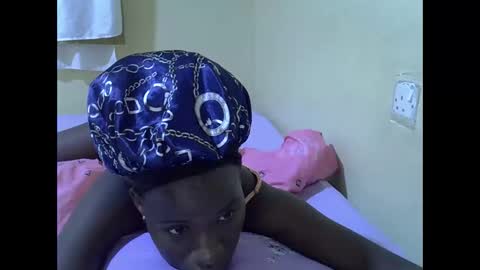 Snapshot of gorgeous_maya1 chatting on April 9, 1:16 am gorgeous_maya1 online show from April 9, 1:16 am