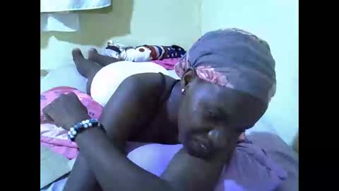 Snapshot of gorgeous_maya1 chatting on April 15, 7:58 pm gorgeous_maya1 online show from April 15, 7:58 pm