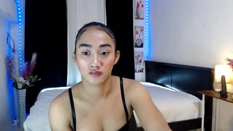 Snapshot of gorgeous_nicole chatting on February 12, 6:19 pm gorgeous_nicole online show from February 12, 6:19 pm