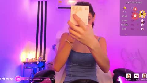 Snapshot of gorgeous_t chatting on January 13, 6:57 pm i am Jessi I love animals and drawing I hope to get along with everyone. XOXO online show from January 13, 6:57 pm