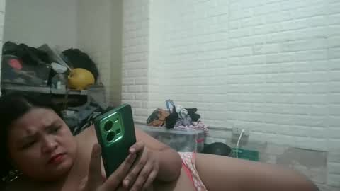 Snapshot of gorgeousselenaxx chatting on February 24, 9:10 am gorgeousselenaxx online show from February 24, 9:10 am