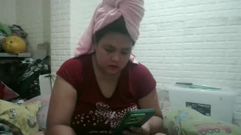 Snapshot of gorgeousselenaxx chatting on March 4, 6:04 am gorgeousselenaxx online show from March 4, 6:04 am