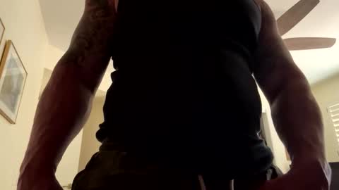 Snapshot of gorillajoe602 chatting on November 9, 5:33 pm gorillajoe602 online show from November 9, 5:33 pm