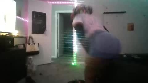 Sue Goddess online show from April 19, 2:00 am