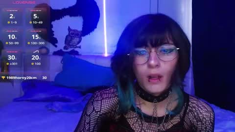 goth_minerva online show from September 20, 1:56 pm