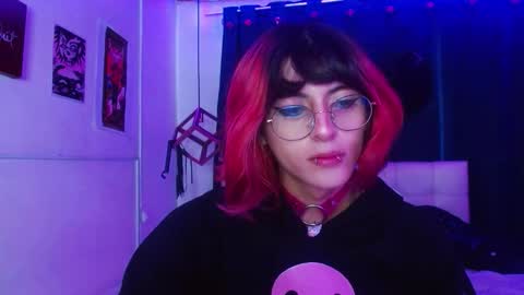 goth_minerva online show from November 4, 1:21 pm