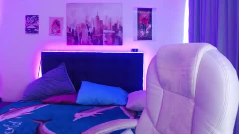 Snapshot of goth_minerva chatting on December 16, 1:38 pm goth_minerva online show from December 16, 1:38 pm