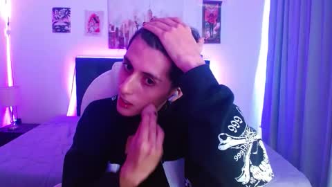 Snapshot of goth_minerva chatting on December 17, 1:28 pm goth_minerva online show from December 17, 1:28 pm