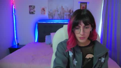 Snapshot of goth_minerva chatting on January 12, 1:38 pm goth_minerva online show from January 12, 1:38 pm