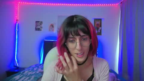 Snapshot of goth_minerva chatting on January 16, 1:48 pm goth_minerva online show from January 16, 1:48 pm