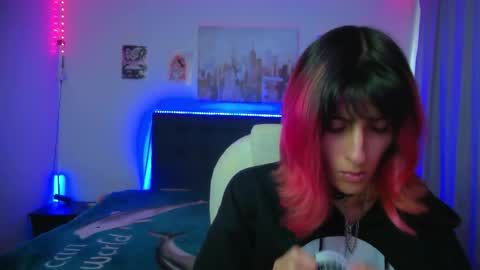 Snapshot of goth_minerva chatting on January 18, 1:26 pm goth_minerva online show from January 18, 1:26 pm