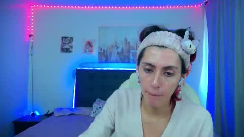 Snapshot of goth_minerva chatting on February 26, 1:43 pm goth_minerva online show from February 26, 1:43 pm