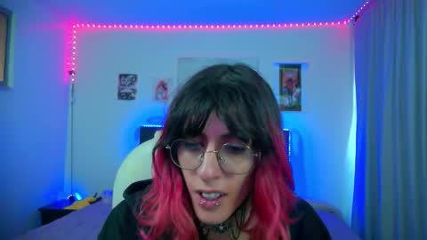 Snapshot of goth_minerva chatting on March 1, 1:24 pm goth_minerva online show from March 1, 1:24 pm