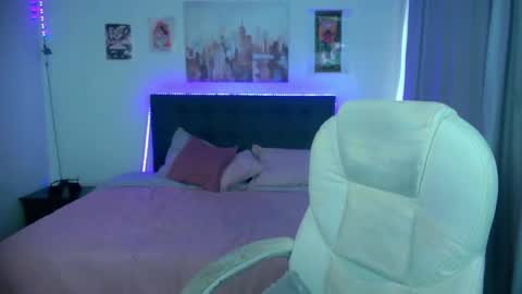 goth_minerva online show from March 22, 1:25 pm