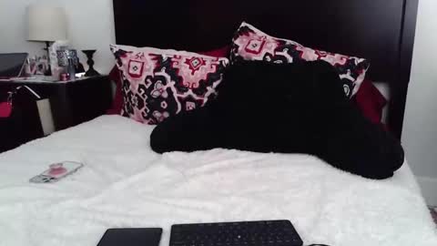 gothbaby305 online show from March 5, 6:59 pm