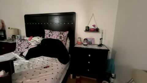 gothbaby305 online show from July 13, 11:51 pm