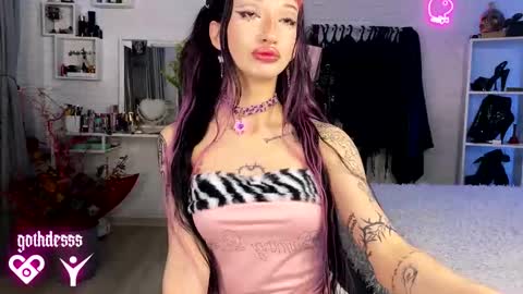    online show from March 7, 1:46 am