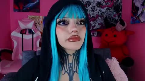 Snapshot of gothgaby chatting on May 15, 11:01 pm GothGaby online show from May 15, 11:01 pm