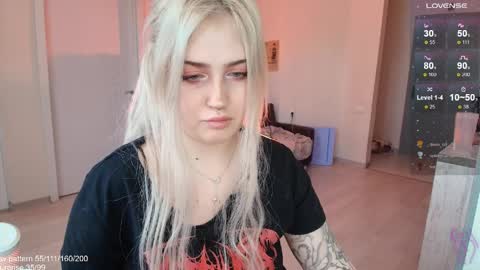 traumfrau Kira angel face devil eyes I SELL A LOT VIDEO IN GALLERY online show from April 1, 1:41 pm