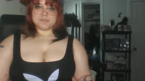 Snapshot of gothshawty101 chatting on May 30, 3:31 pm Lady Venus online show from May 30, 3:31 pm
