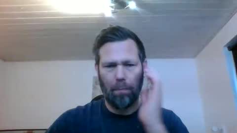 Snapshot of gottalop chatting on January 17, 8:19 am gottalop online show from January 17, 8:19 am